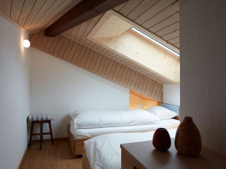 Serenity Found: Chic 3 BR Villa in Obwalden,1007