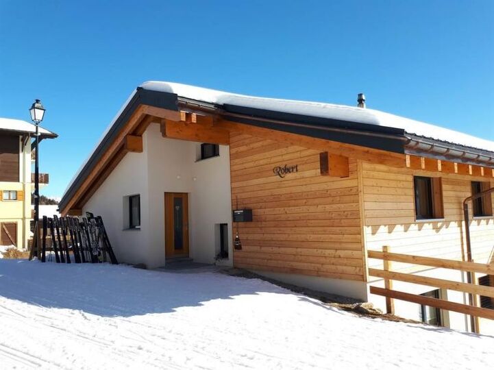 Cozy 3BR Gem in Scenic Valais,1359