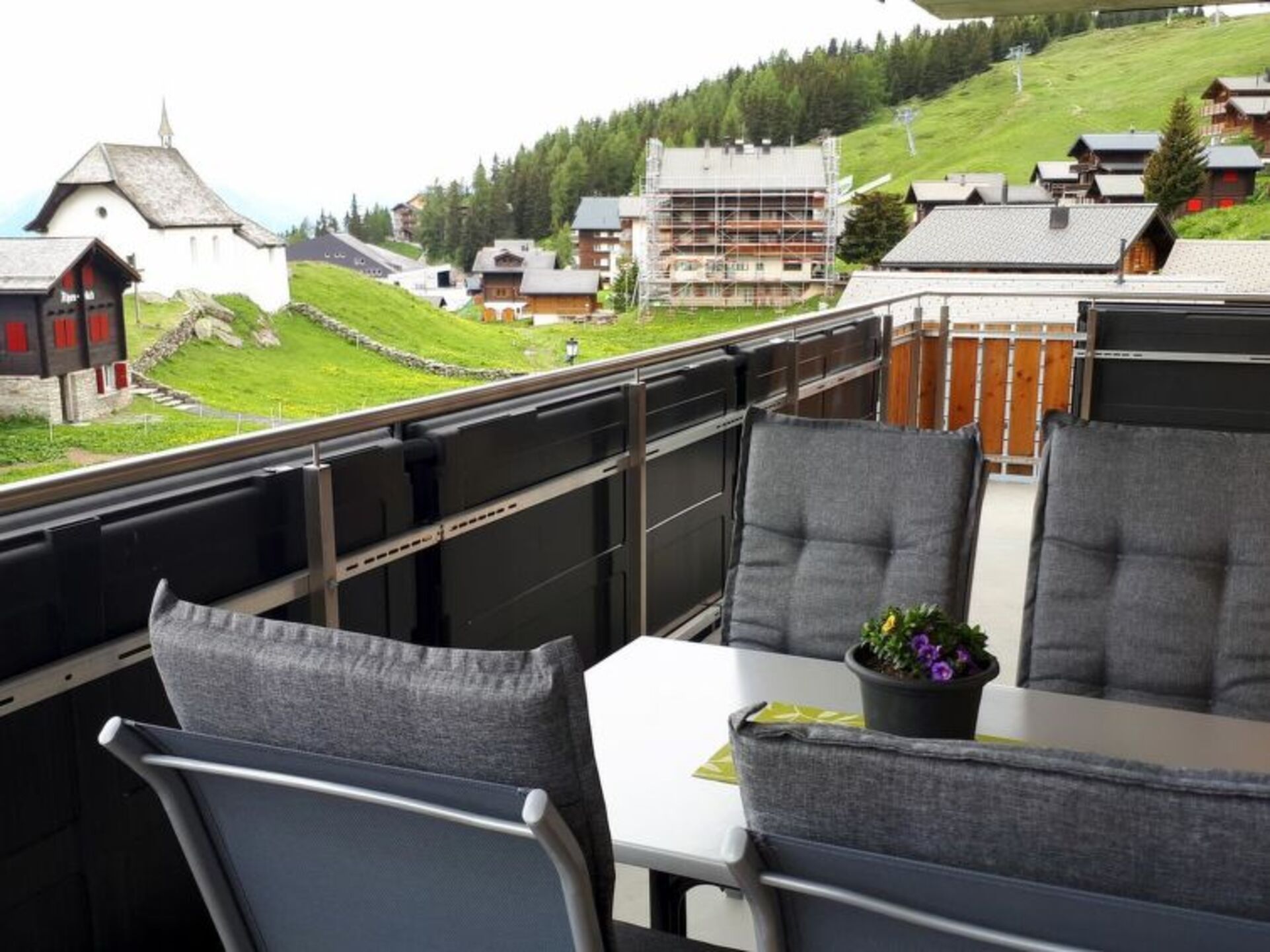 Cozy 3BR Gem in Scenic Valais,1359