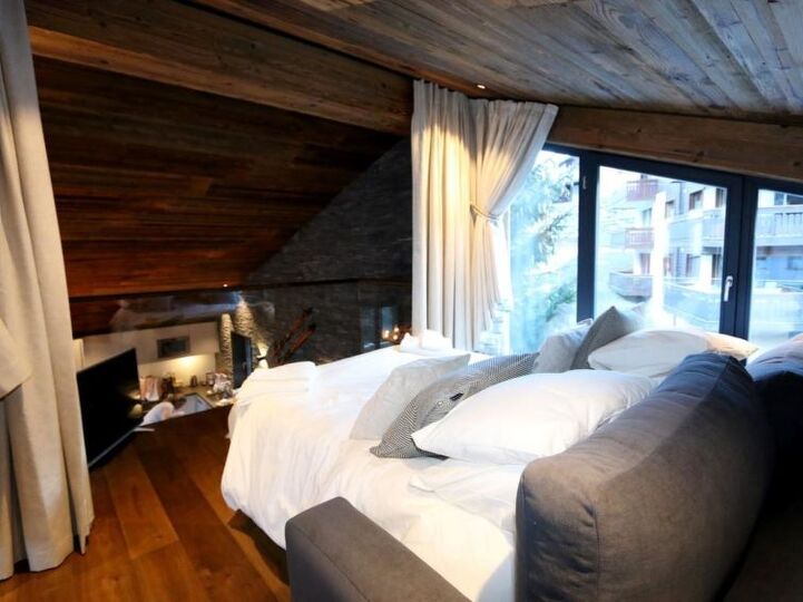 Cozy Villa for Sale in Saas-Fee, 1263