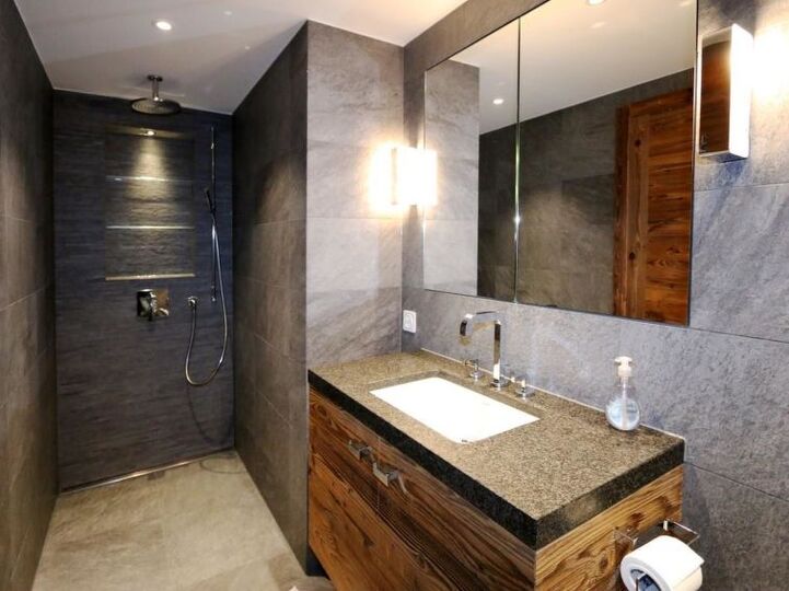 Cozy Villa for Sale in Saas-Fee, 1263