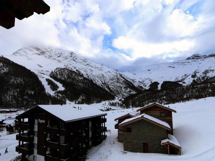 Elegant 3 Bedroom Home in Saas-Fee, 1272