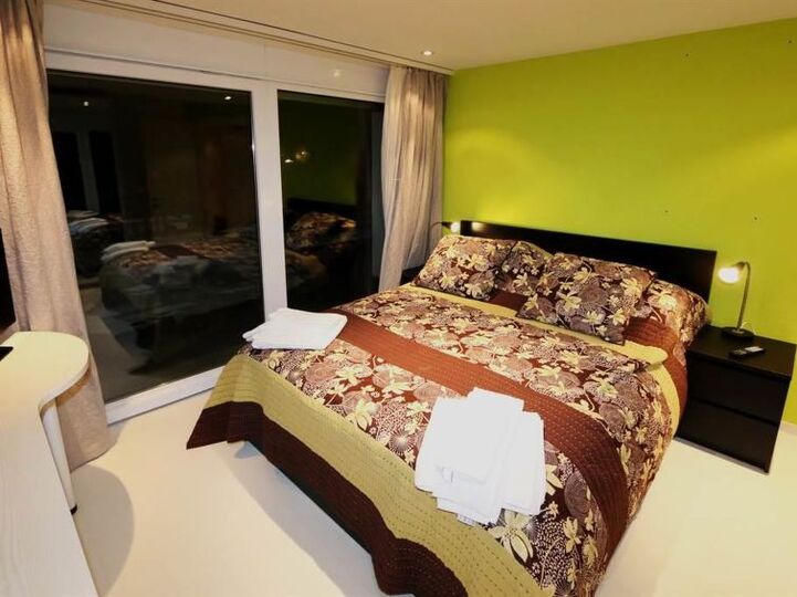 Stunning 4 Bedroom Villa in Saas-Fee City, 1275