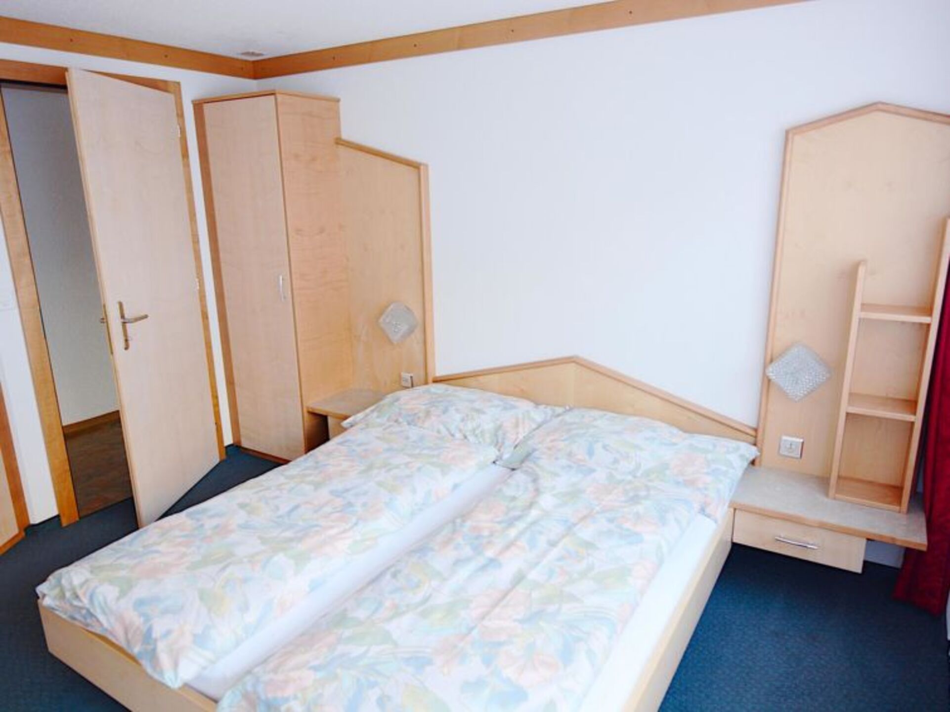 Charming Alpine Retreat in Saas-Fee Village, 1278