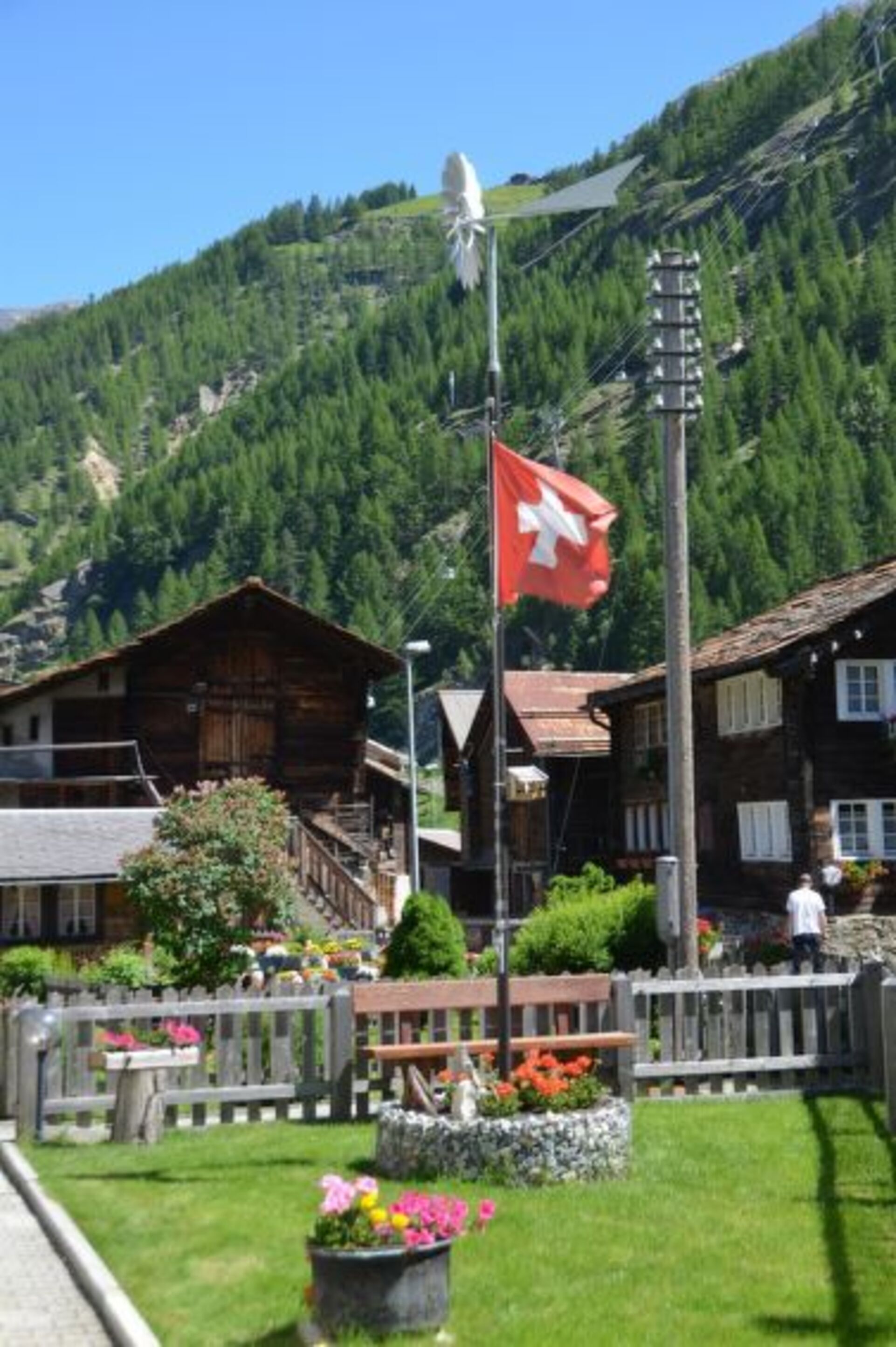 Quaint Cottage in Scenic Saas-Grund, 1256