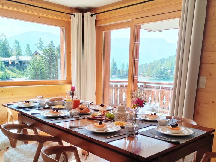 Cozy Retreat in Orsières: 4 Bedroom Villa, 1425, Orsières, Switzerland