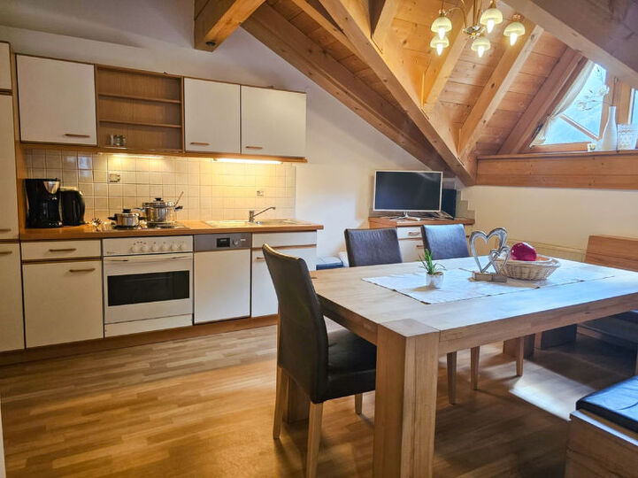 Beautifully Decorated 2 Bed Suite in Ischgl, 1185, Ischgl, Austria
