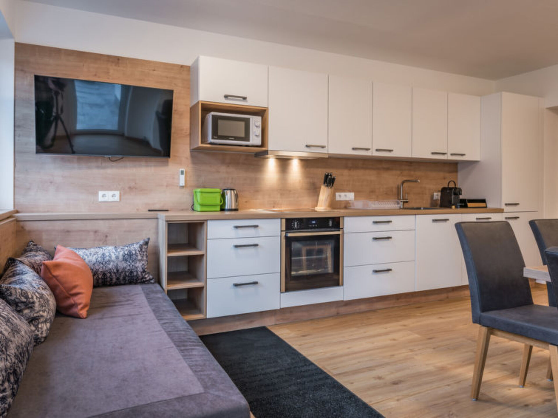 Kitchen / Dining Room