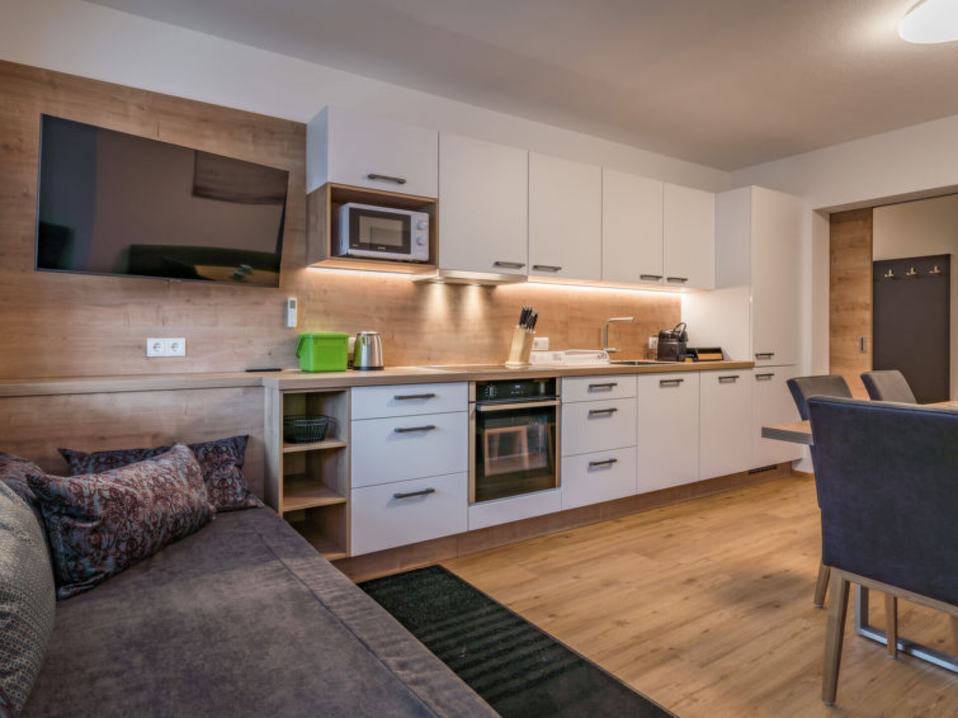 Kitchen / Dining Room