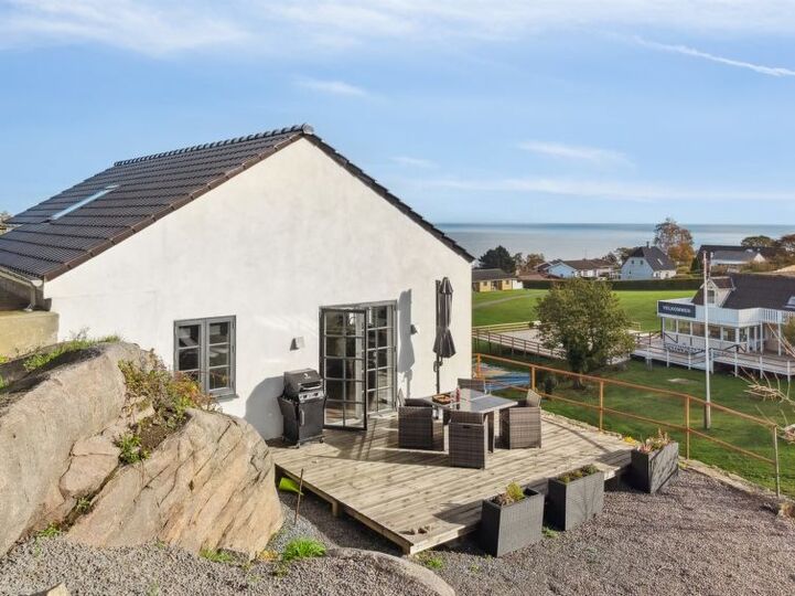 Your Perfect Getaway, Allinge 1079