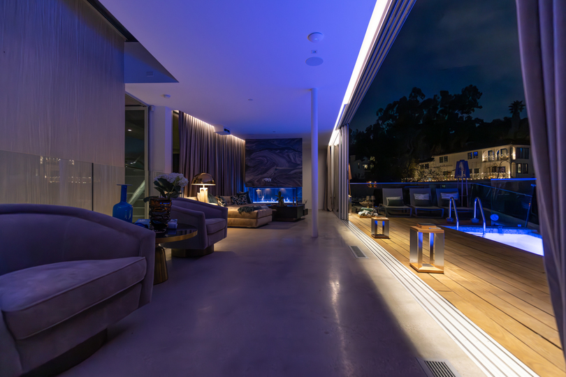Hollywood Majesty: G Residence