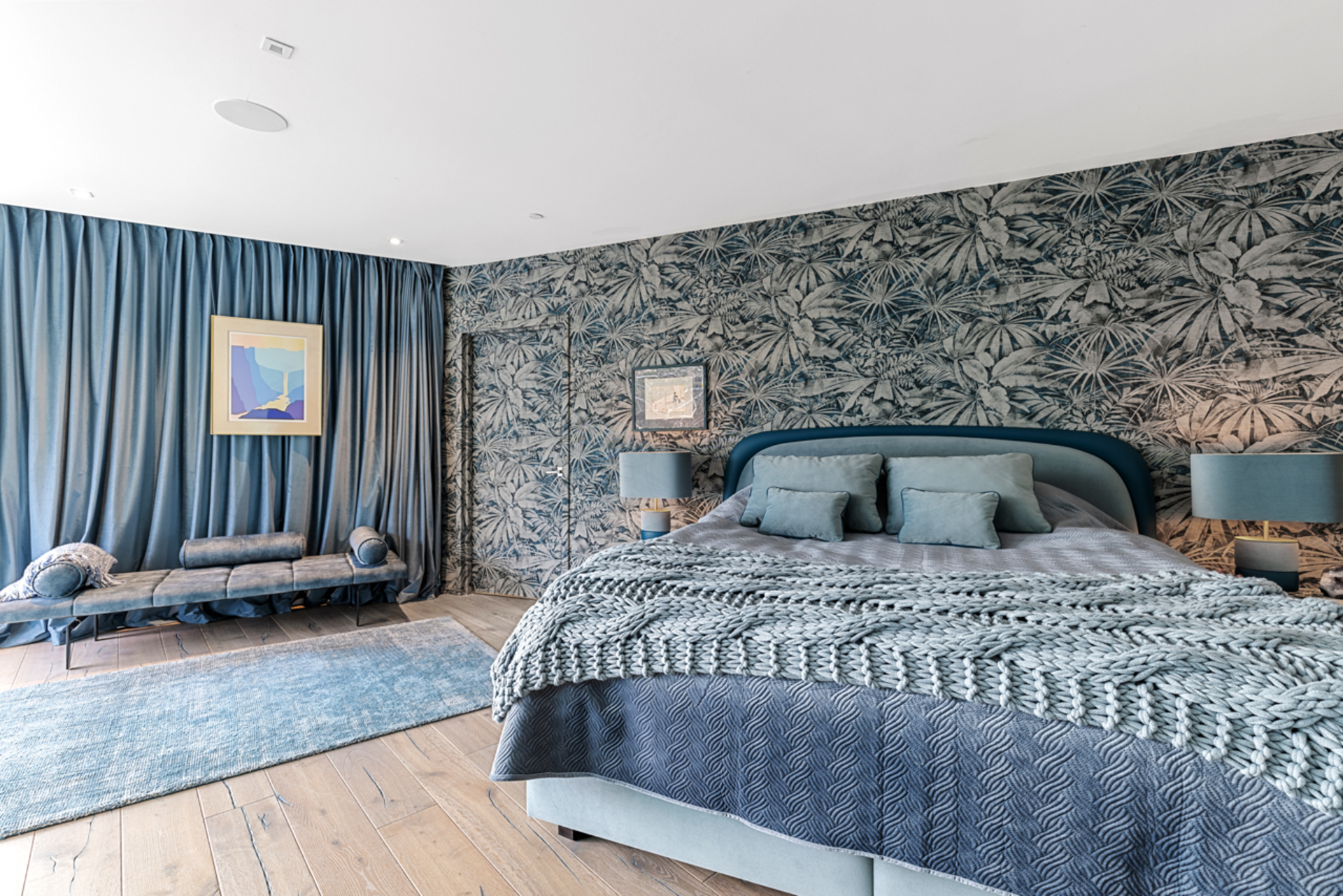 Hollywood Majesty: G Residence