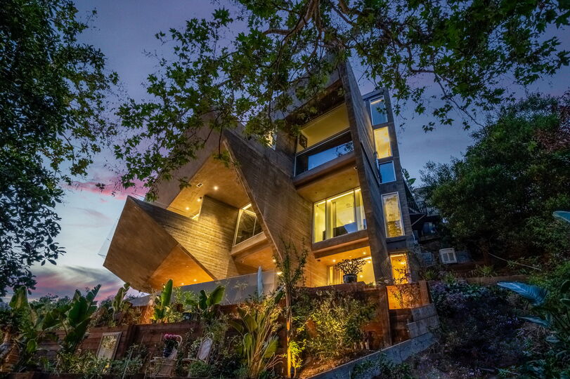 Hollywood Majesty: G Residence