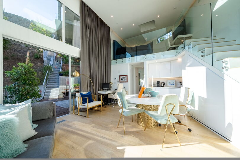 Hollywood Majesty: G Residence