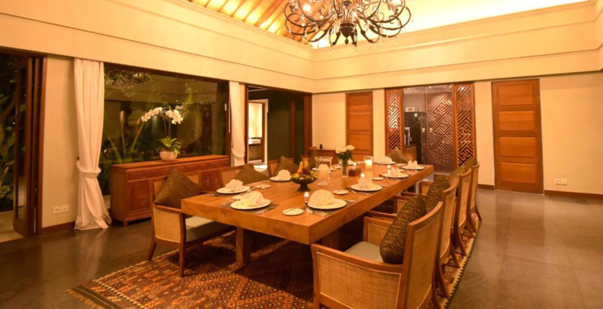 Secluded Oasis in Bali with 7 Bedrooms,2244