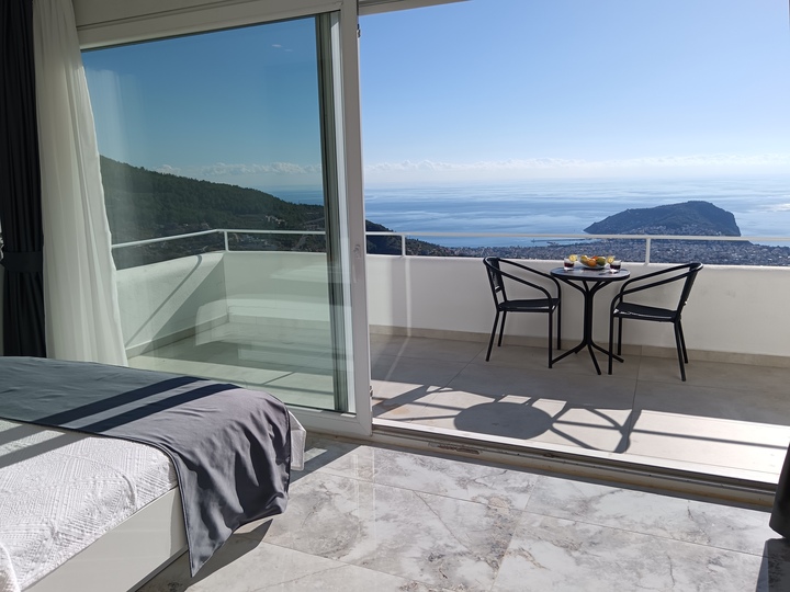 5 Star Villa Royale – Majestic Alanya Escape