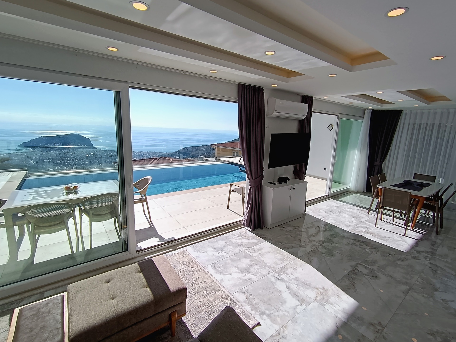 5 Star Villa Royale – Majestic Alanya Escape