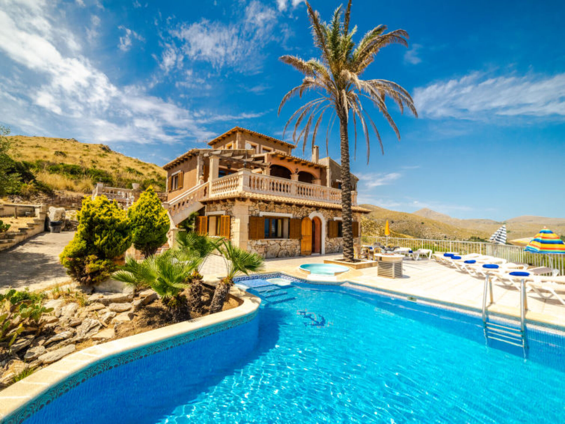 Unwind in Style - Elegant 5 Bedroom Villa,1658