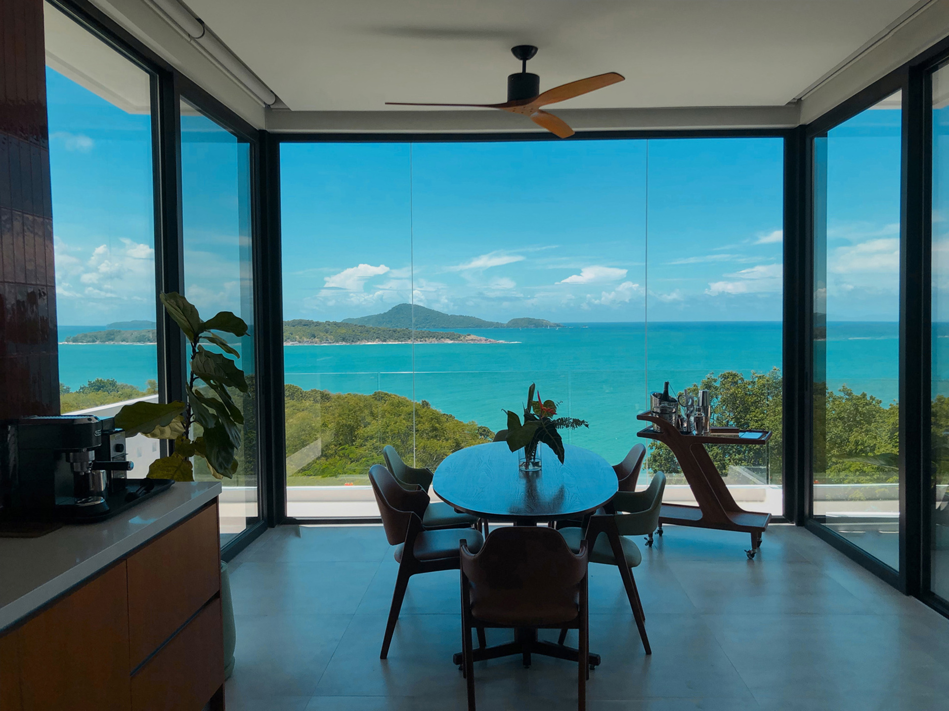 Encanto - Dining Afternoon View