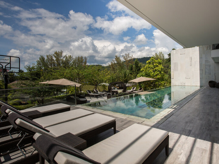 Malaiwana Patio Duplex - Quiet poolside lounging