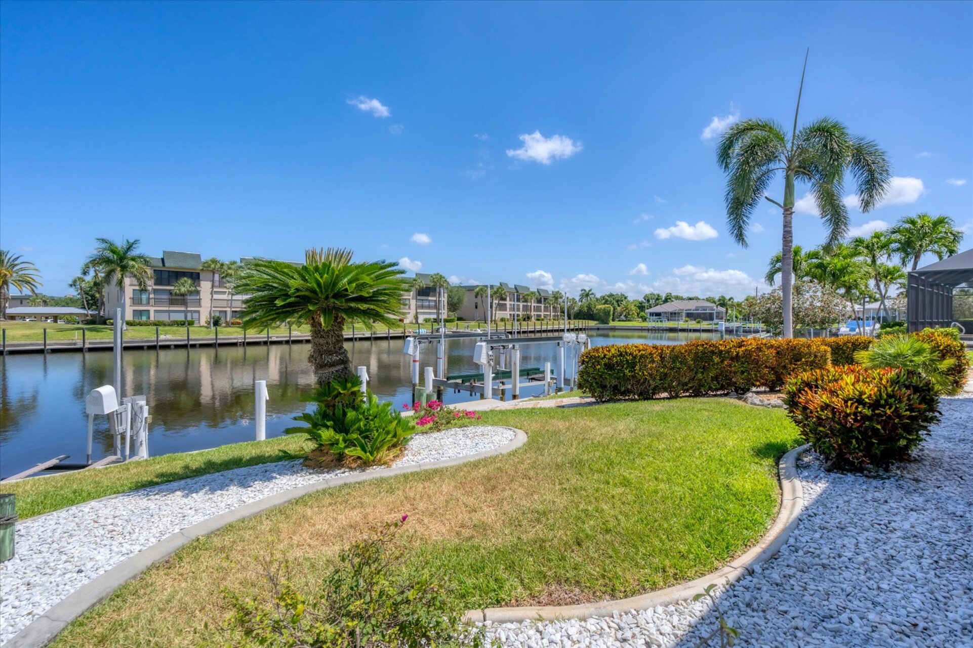 Beautiful Punta Gorda Isles cana home with private pool