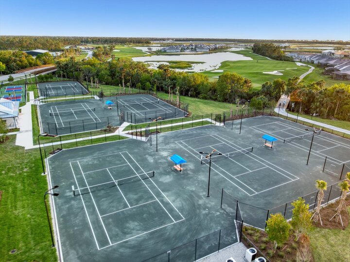 Pickleball & Tennis Courts