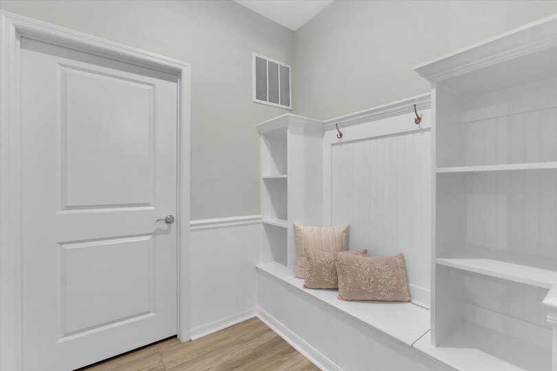 Entryway / Mud Room