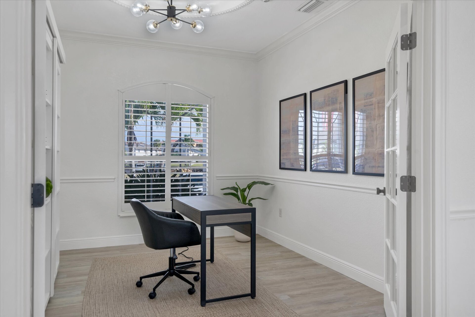 Home Office Area with Murphy bed