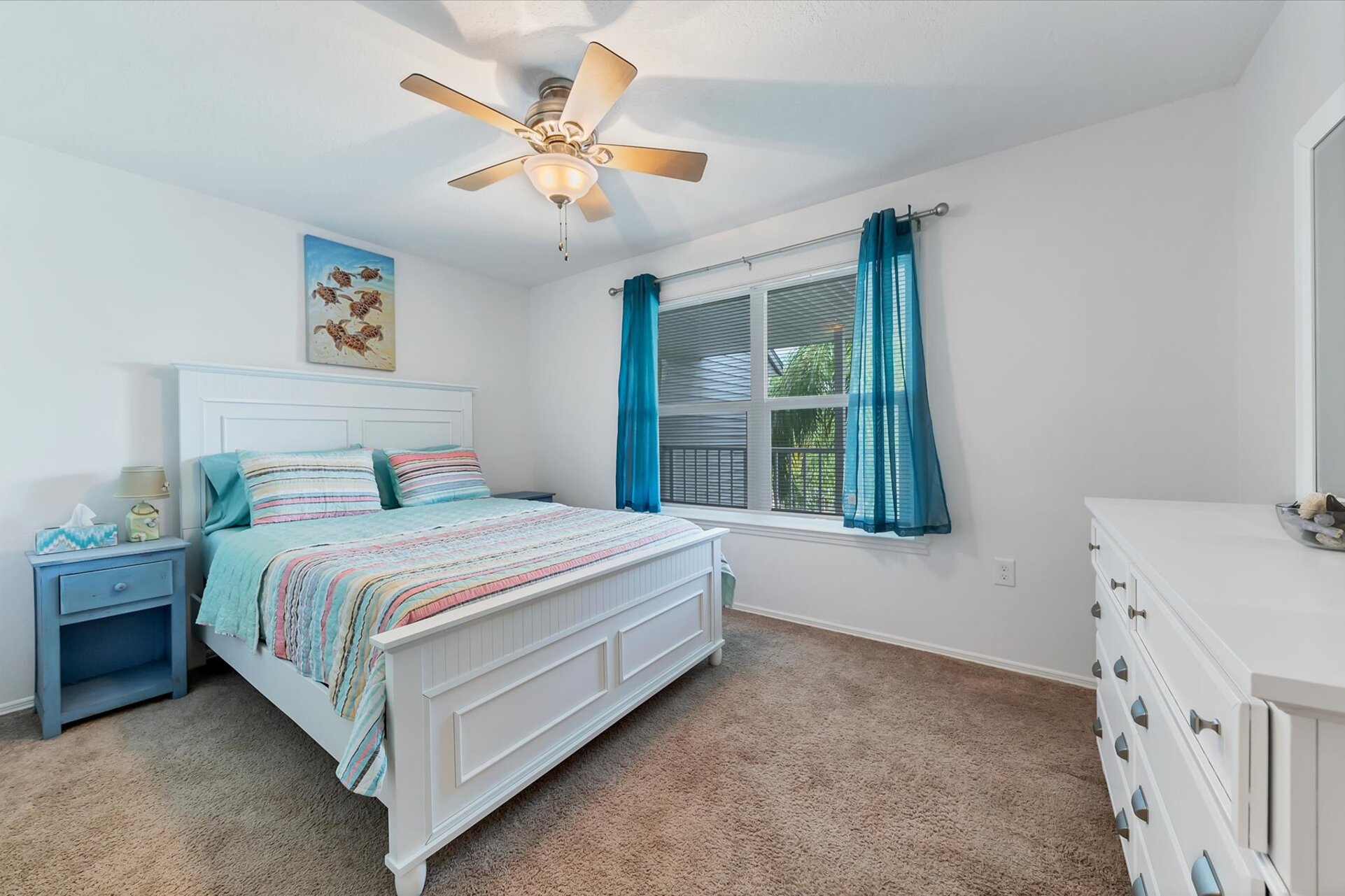 Queen guest bedroom