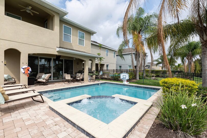 Unleash Your Dreams in a Magical Getaway, Orlando Villa 1000