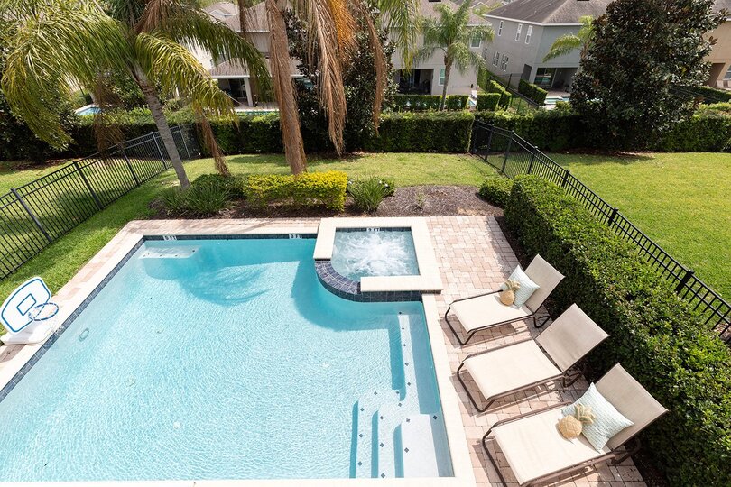 Unleash Your Dreams in a Magical Getaway, Orlando Villa 1000
