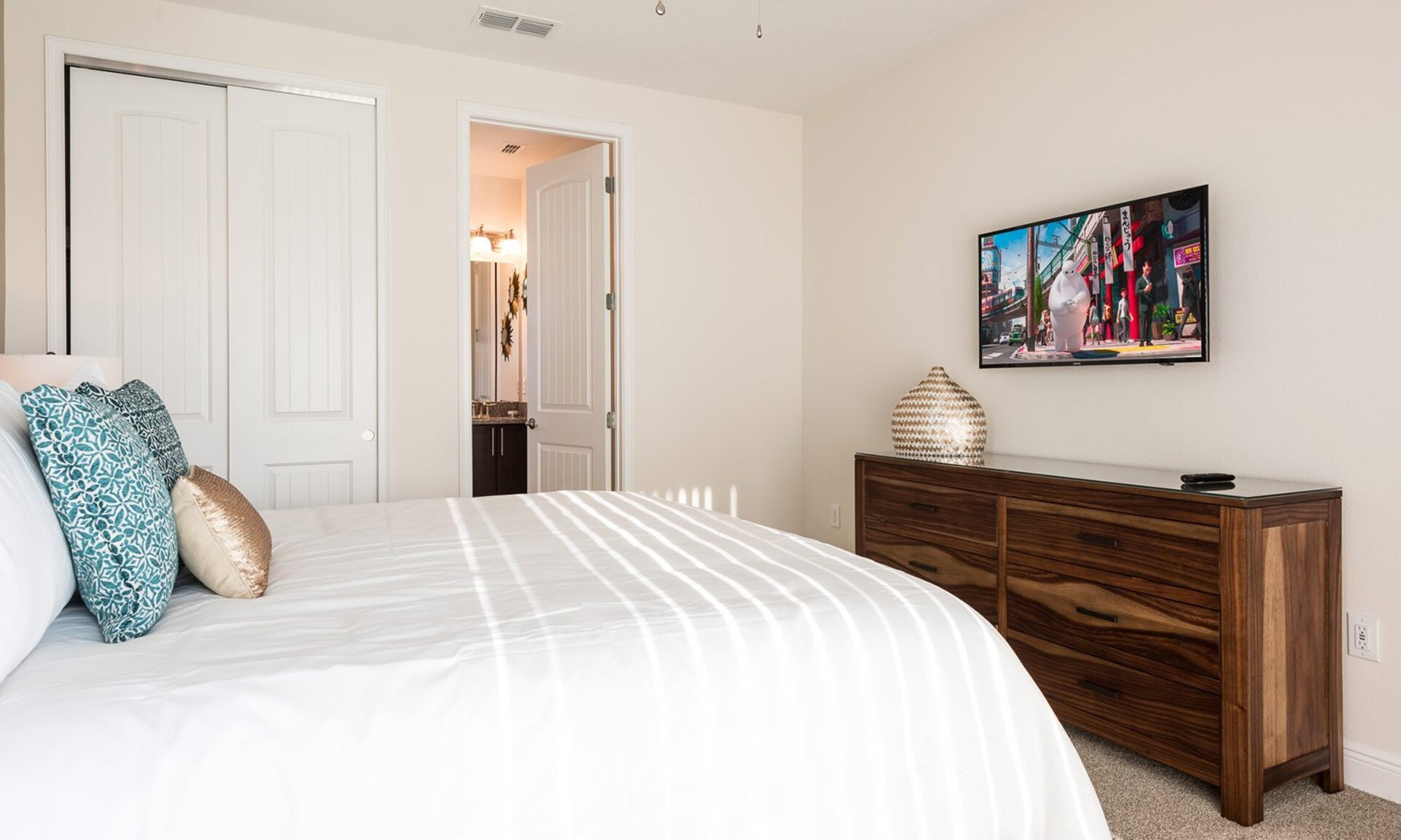 Luxury & Fun Await at Your Paradise, Orlando Villa 1000