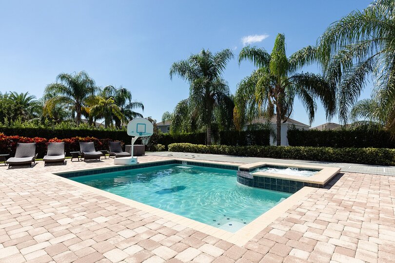 Luxury & Fun Await at Your Paradise, Orlando Villa 1000