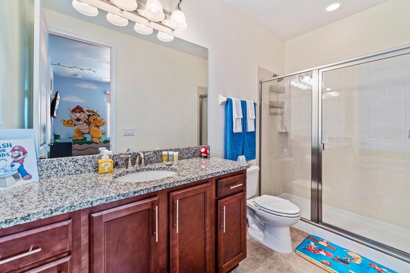 Experience Magic and Luxury Just Minutes from Disney