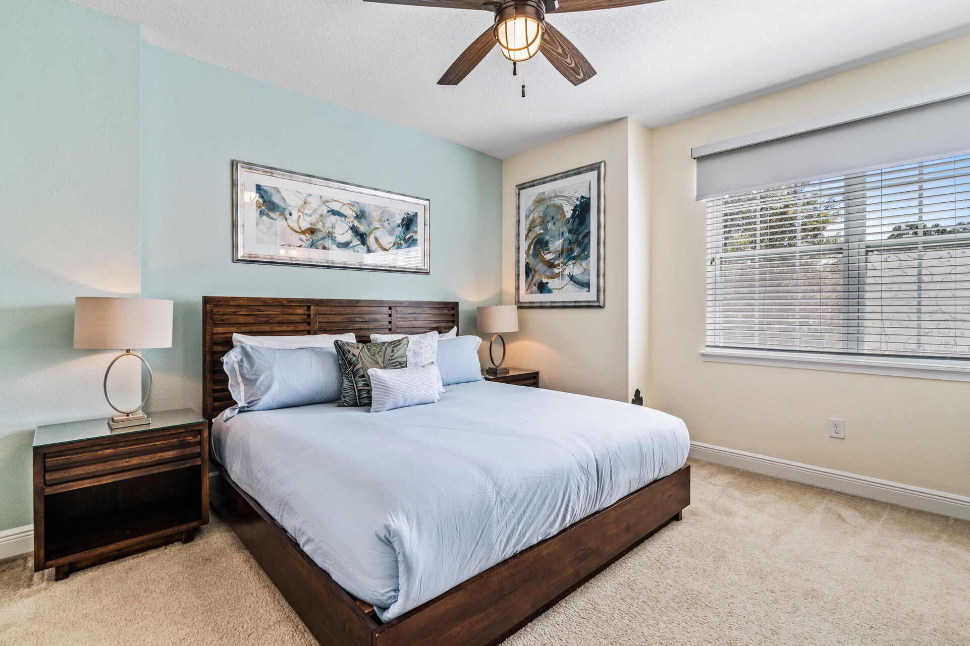 Experience Magic and Luxury Just Minutes from Disney