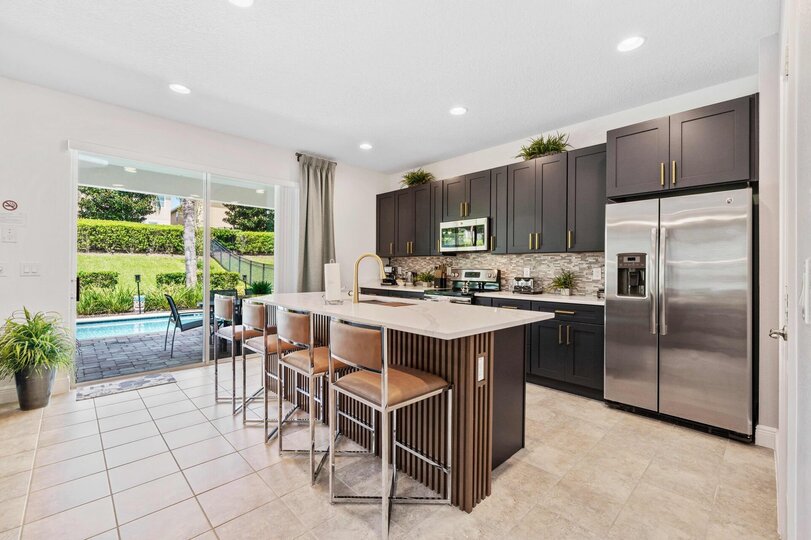 Experience Magic and Luxury Just Minutes from Disney