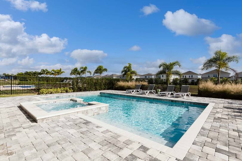Escape & Unwind at Paradise Retreat, Orlando Villa 1000