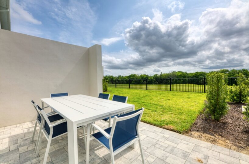Your Stylish Vacation Escape Awaits, Orlando Townhome 1000, Kissimmee, United States
