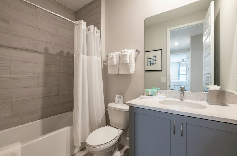 Your Stylish Vacation Escape Awaits, Orlando Townhome 1000