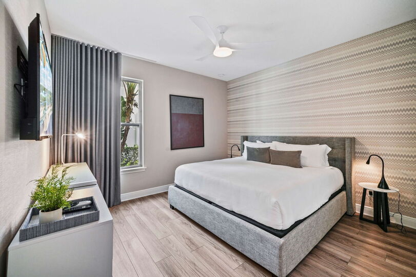 Chic and Stylish 4 Bedroom Haven in Reunion Resort