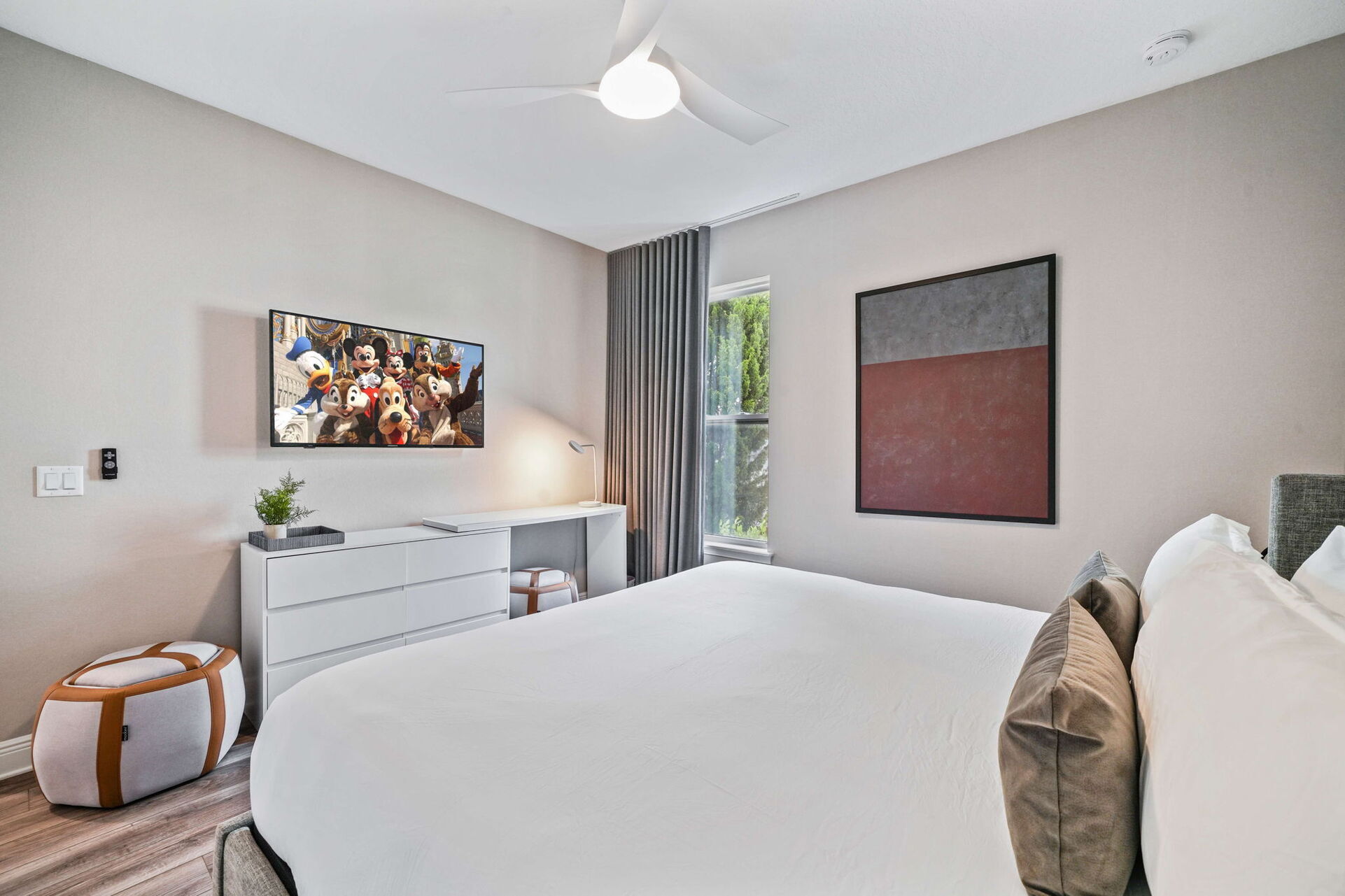 Chic and Stylish 4 Bedroom Haven in Reunion Resort
