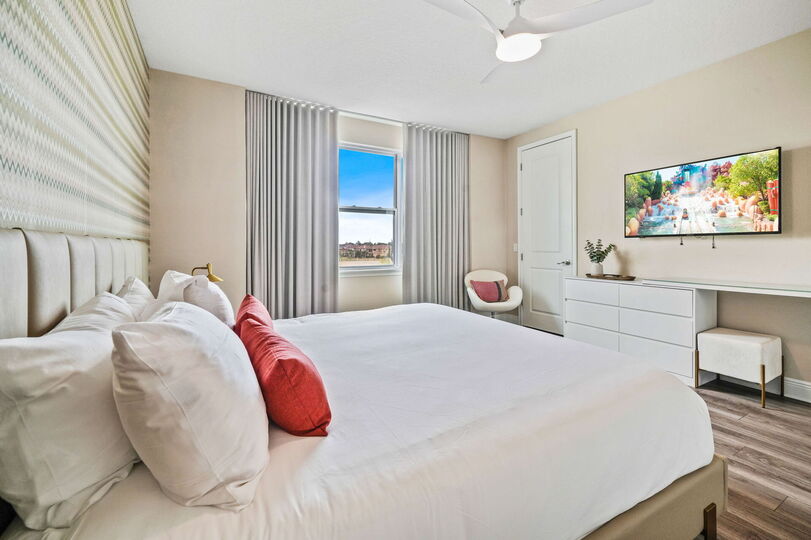 Chic and Stylish 4 Bedroom Haven in Reunion Resort