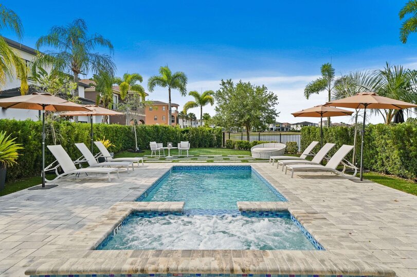 [amenities:private-pool:1] Private Pool