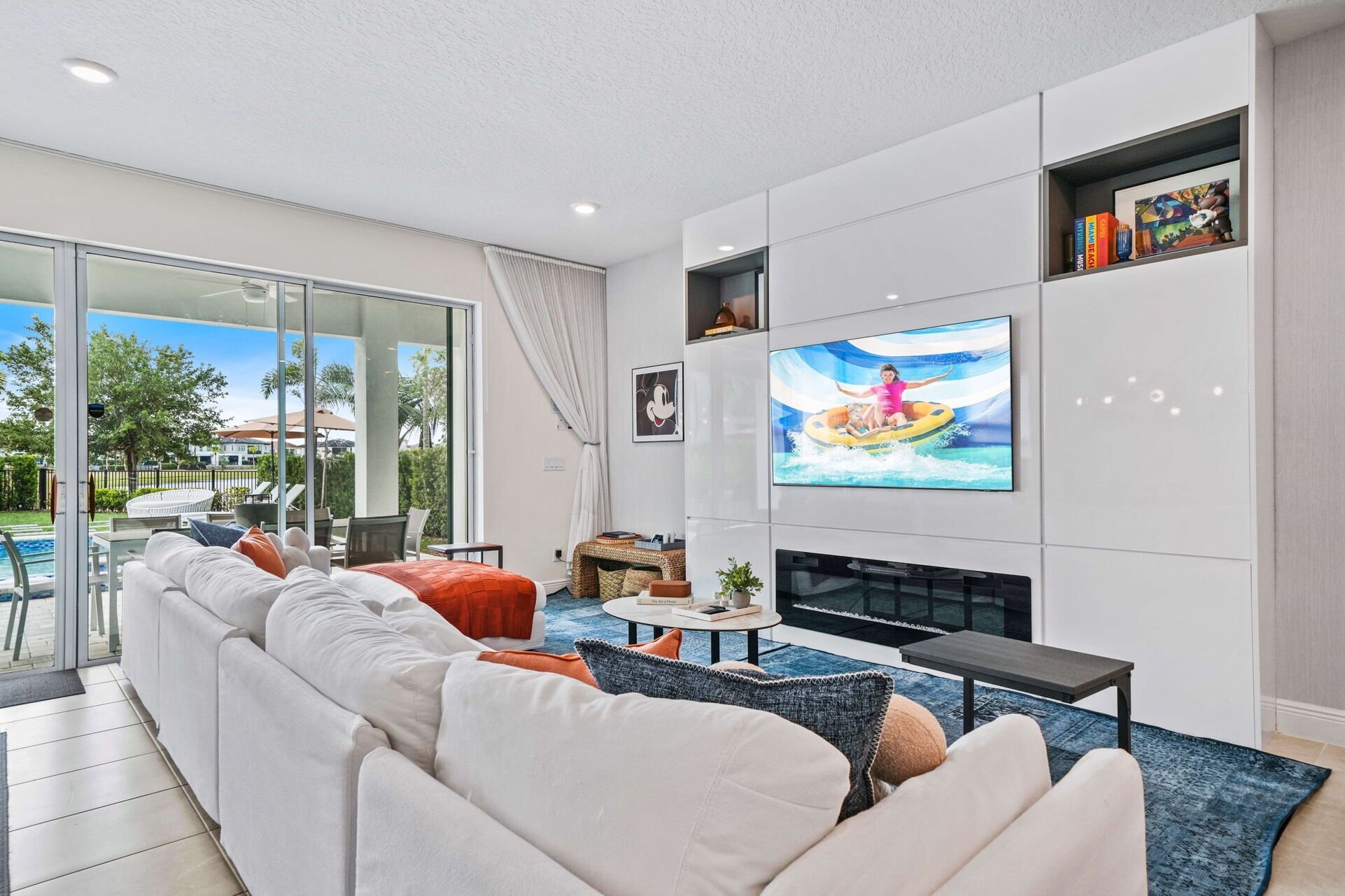 Chic and Stylish 4 Bedroom Haven in Reunion Resort