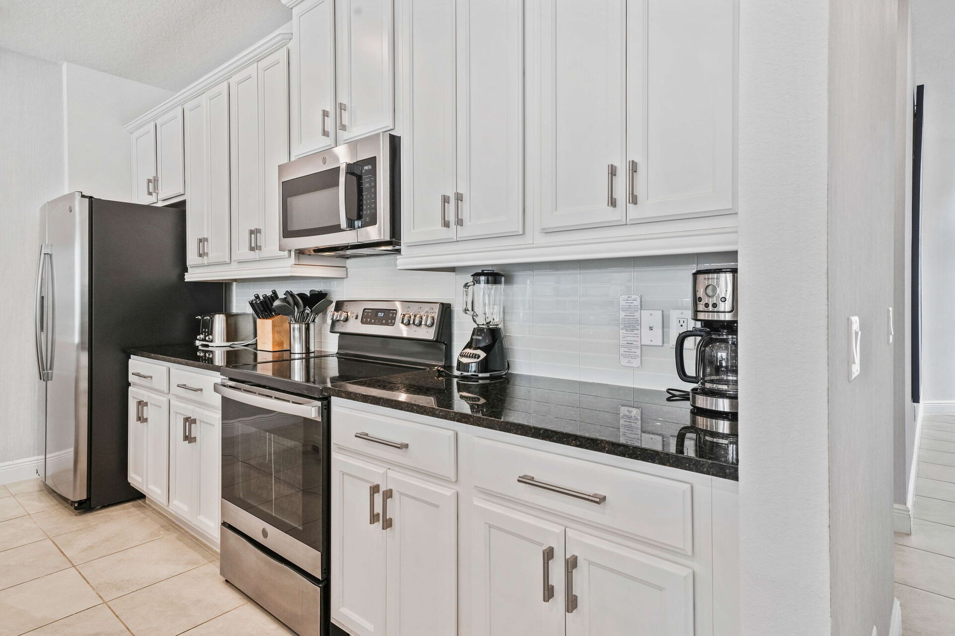 Chic and Stylish 4 Bedroom Haven in Reunion Resort
