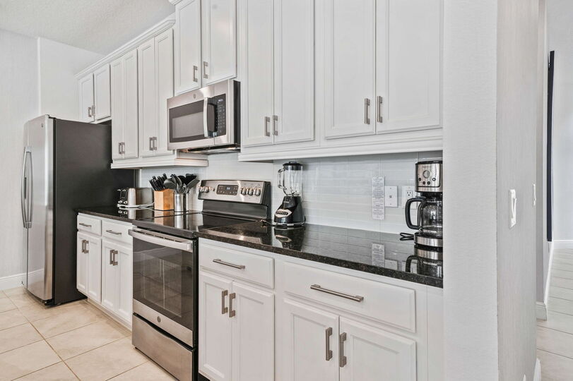 Chic and Stylish 4 Bedroom Haven in Reunion Resort