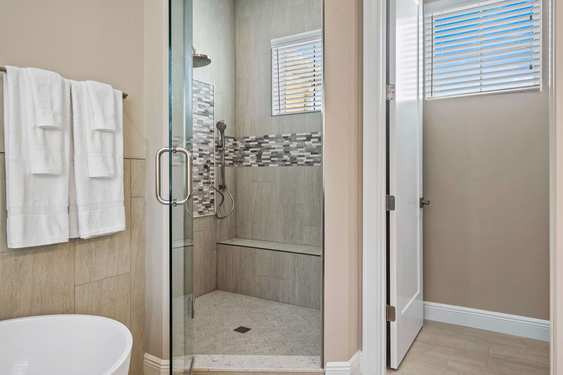 Embrace Comfort and Elegance in Your Dream Escape