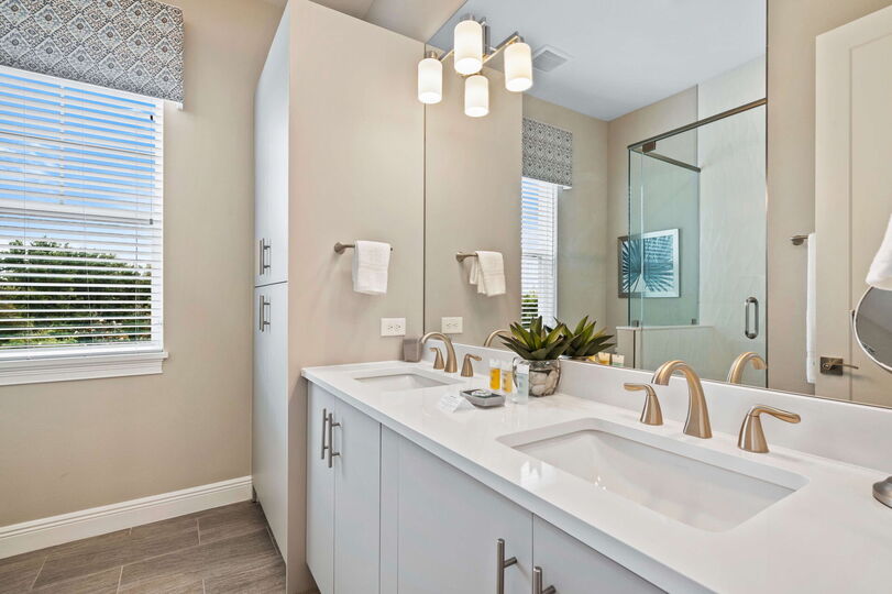 Embrace Comfort and Elegance in Your Dream Escape