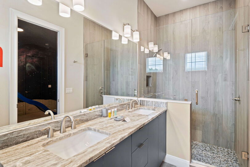 Embrace Comfort and Elegance in Your Dream Escape