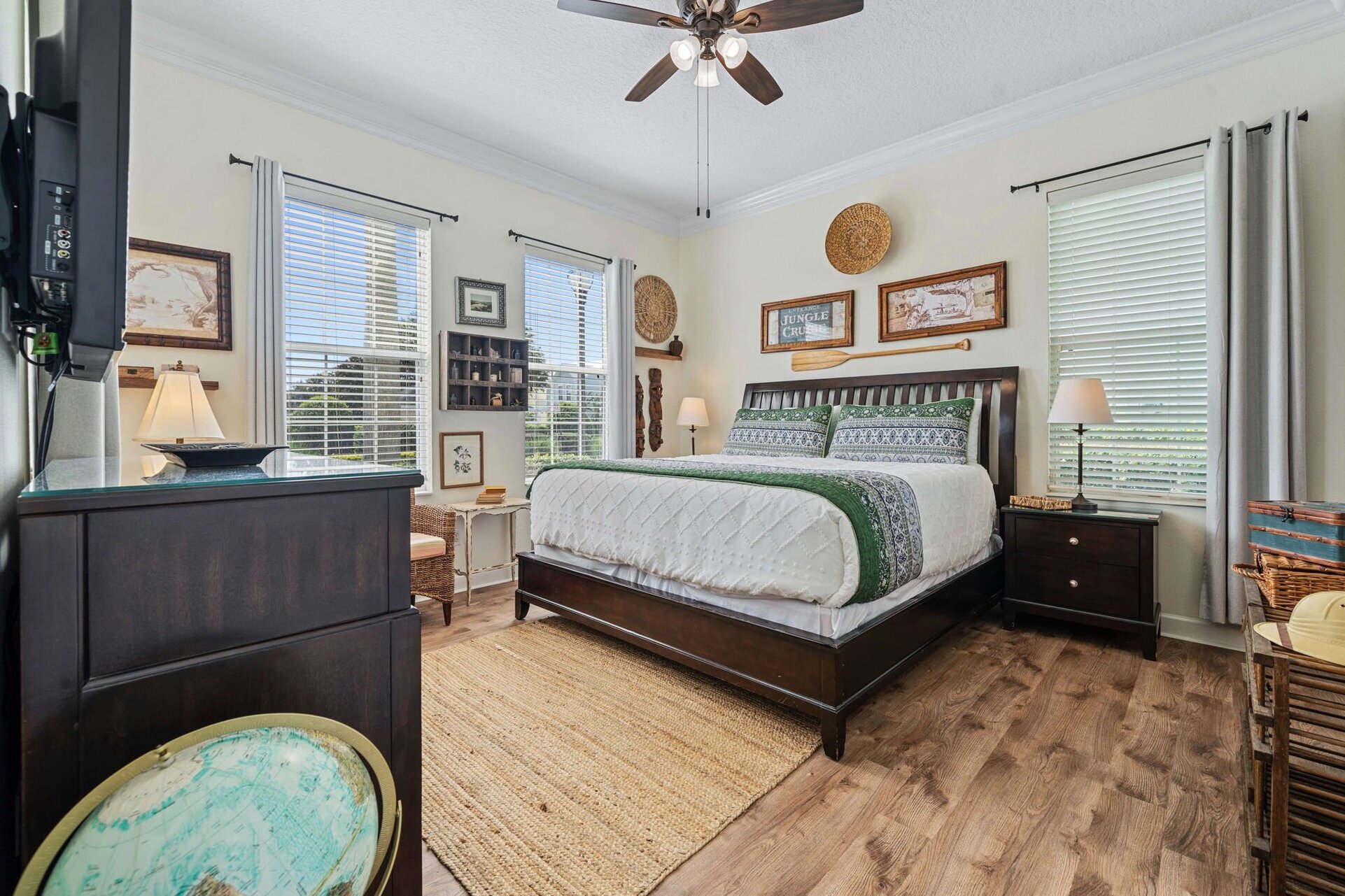 Escape to a Luxurious Safari Experience, Orlando Villa 1000